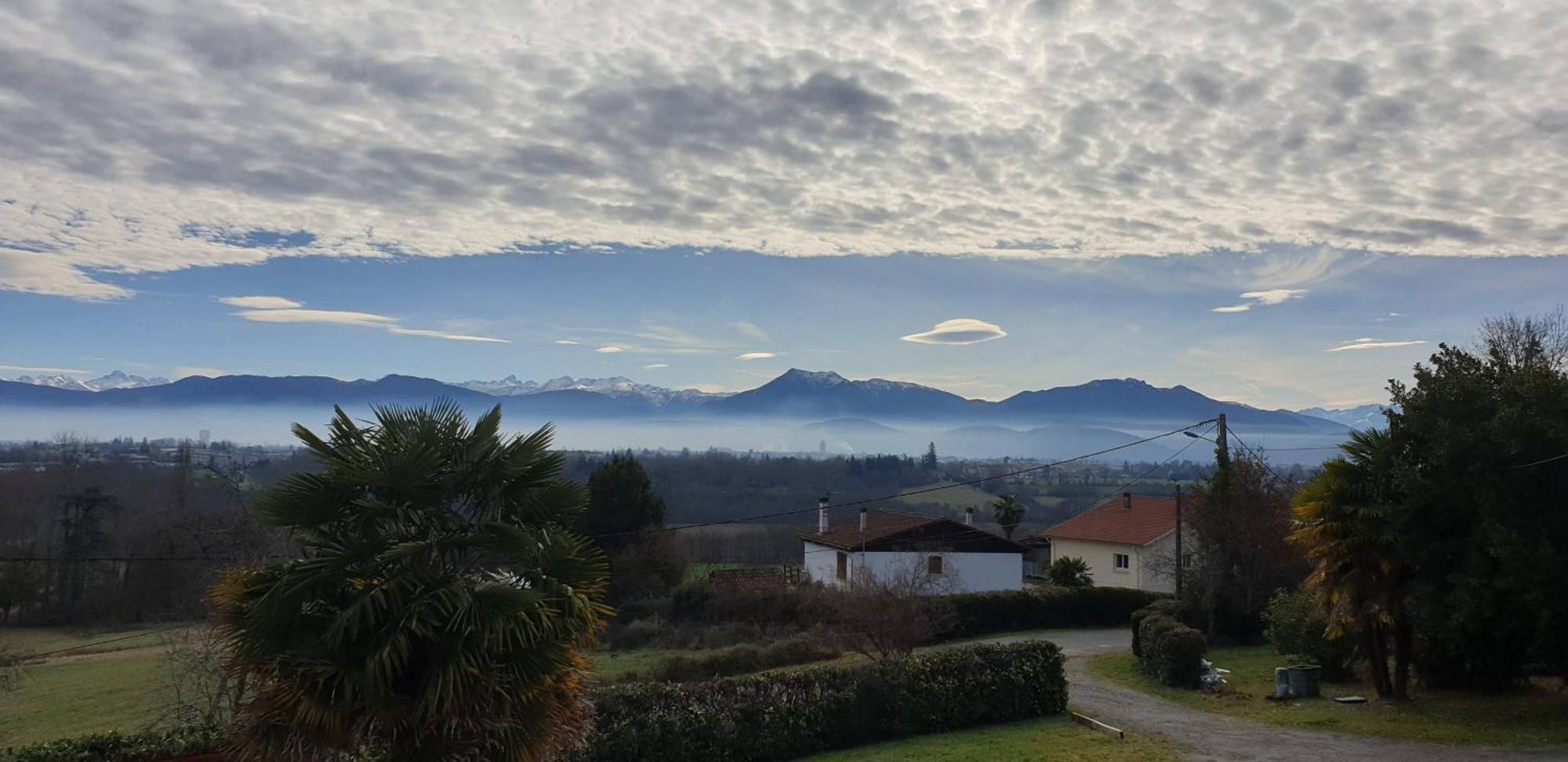 Pyrenees Vue Gite - Vues Fantastique, Parking Gratuit Sur Place & Piscine Сен-Годенс Экстерьер фото